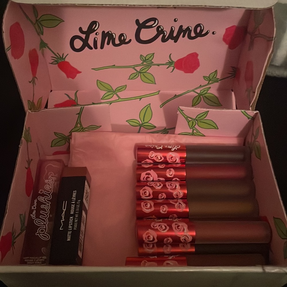 Lime crime lipstick set